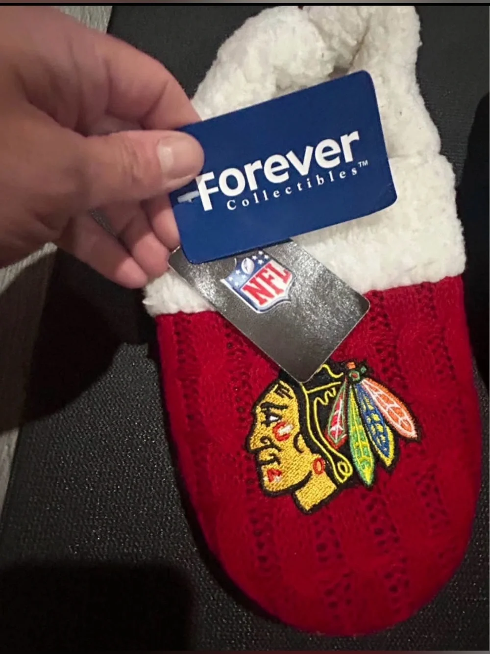 Forever Collectibles Red and White Kids Slip-On Slippers with Embroidered Patch